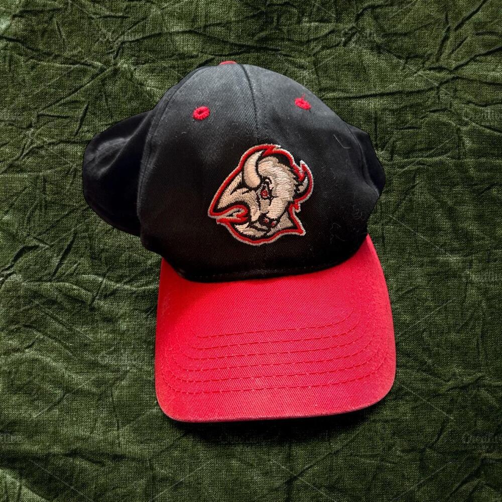 Vintage sabres goat head blackred